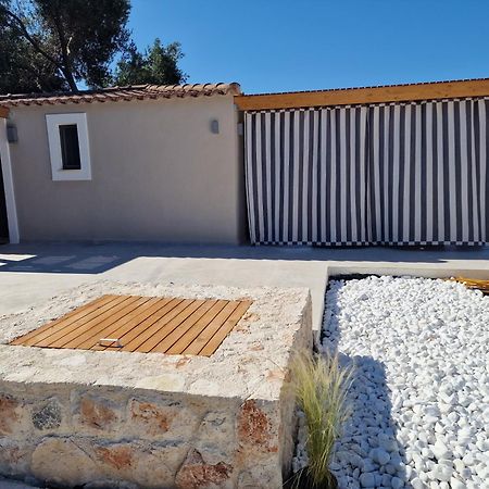 Sunny Villas Klísmata Exteriér fotografie